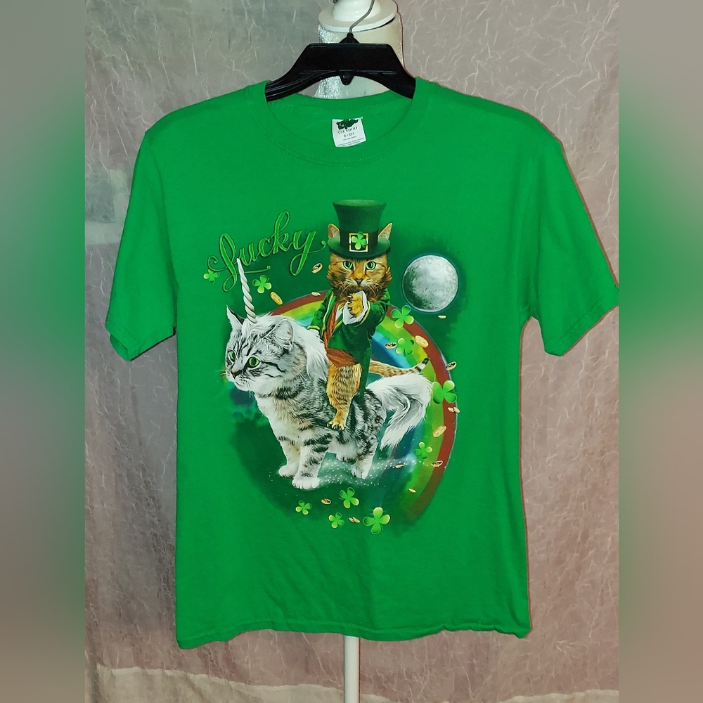 Womans Lucky Unicorn Cat Green T-Shirt Top size Small